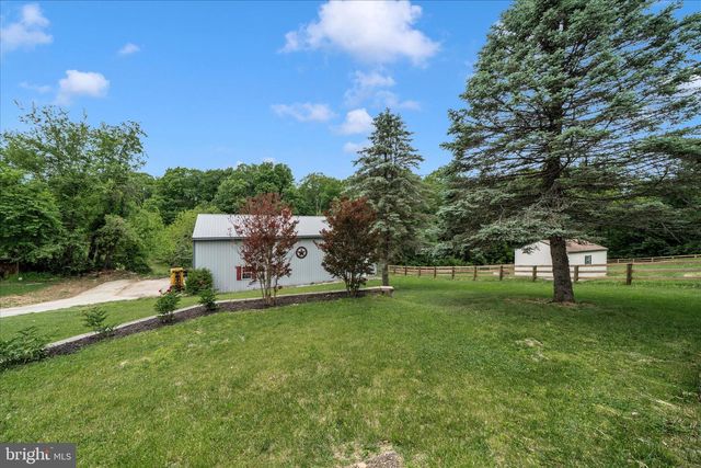 3204 HOOPER RD, New Windsor, MD 21776