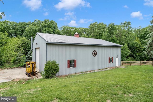 3204 HOOPER RD, New Windsor, MD 21776