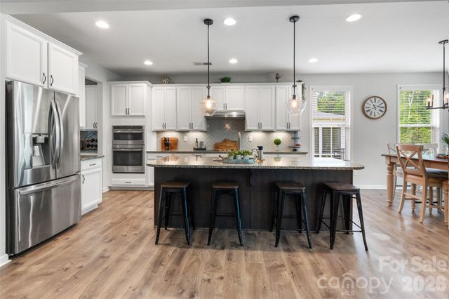 10397 Paper Birch Drive, Charlotte, NC 28215