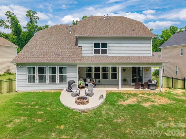 10397 Paper Birch Drive, Charlotte, NC 28215