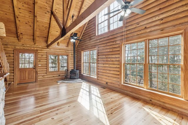 1140 Leatherwood Rd, White Bluff, TN 37187