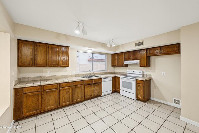 5028 W EVANS Drive, Glendale, AZ 85306