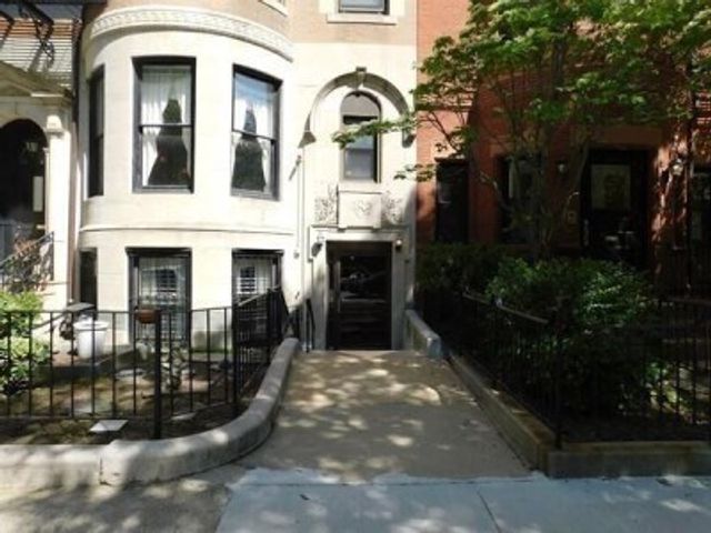482 Beacon St 11, Boston, MA 02115