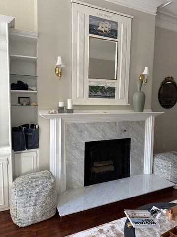 482 Beacon St 11, Boston, MA 02115