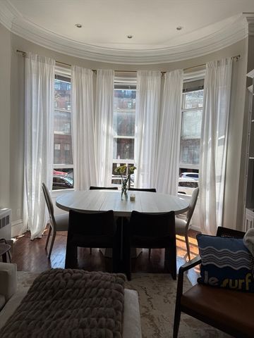 482 Beacon St 11, Boston, MA 02115