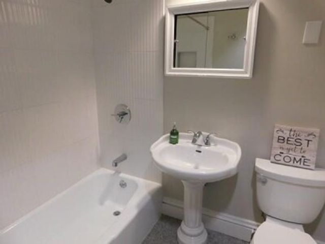 482 Beacon St 11, Boston, MA 02115