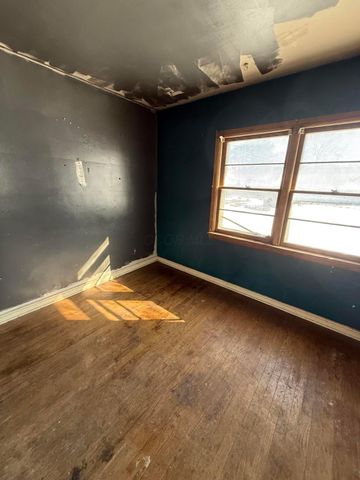 1414 S Champion Avenue, Columbus, OH 43206
