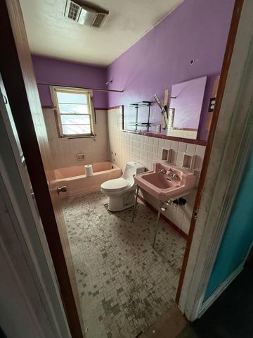 1414 S Champion Avenue, Columbus, OH 43206