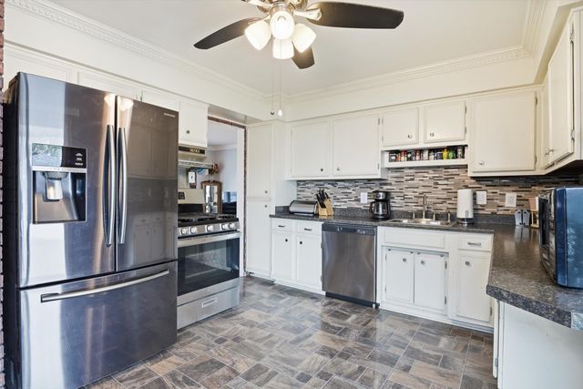28467 Florence Street, Garden City, MI 48135