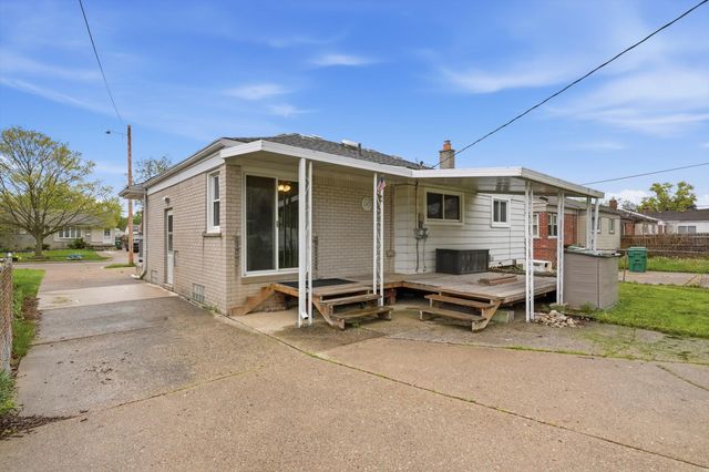 28467 Florence Street, Garden City, MI 48135