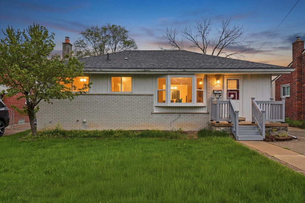 28467 Florence Street, Garden City, MI 48135