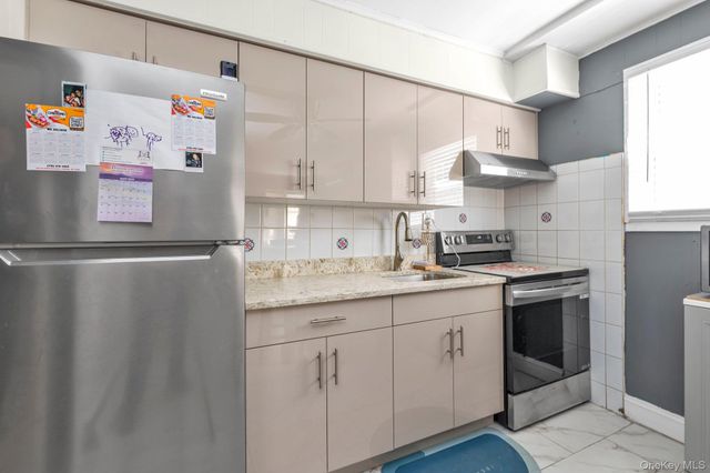 100-06 32nd Avenue, East Elmhurst, NY 11369