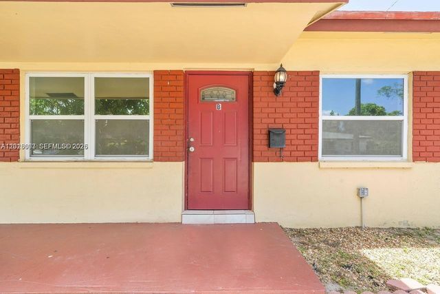 535 NW 18th St B, Fort Lauderdale, FL 33311