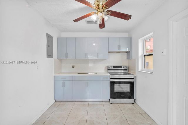535 NW 18th St B, Fort Lauderdale, FL 33311