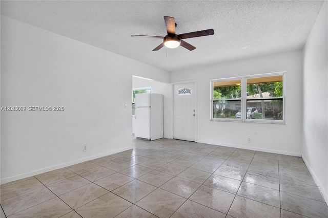 535 NW 18th St B, Fort Lauderdale, FL 33311