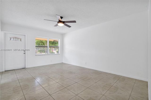 535 NW 18th St B, Fort Lauderdale, FL 33311