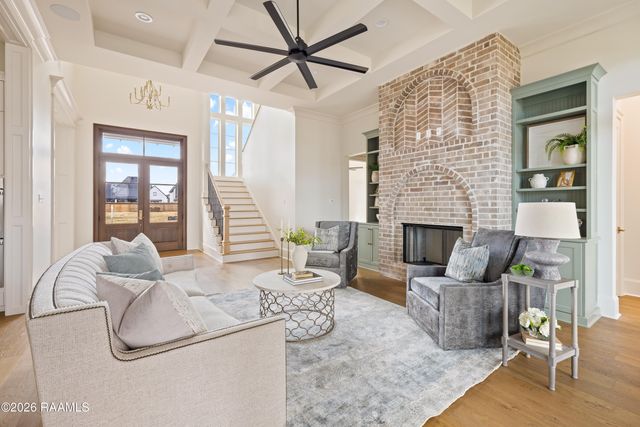 305 Sunset Palm Court, Youngsville, LA 70592