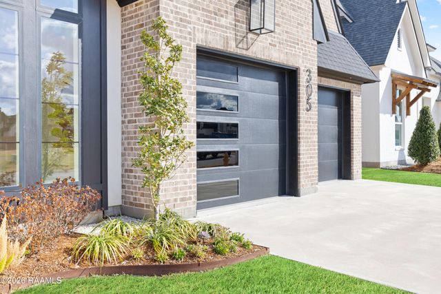 305 Sunset Palm Court, Youngsville, LA 70592