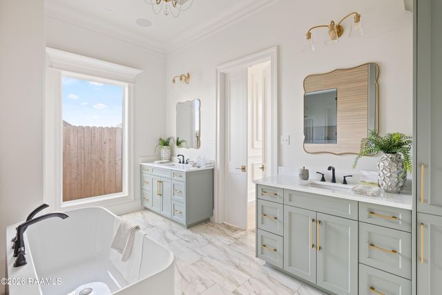 305 Sunset Palm Court, Youngsville, LA 70592