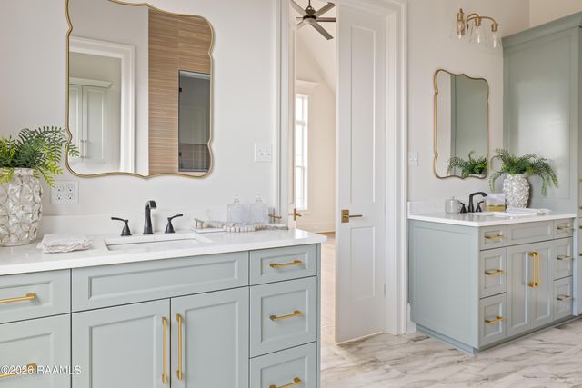 305 Sunset Palm Court, Youngsville, LA 70592