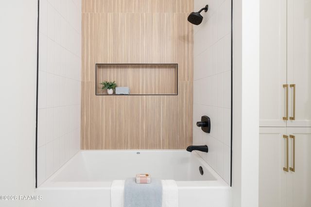 305 Sunset Palm Court, Youngsville, LA 70592