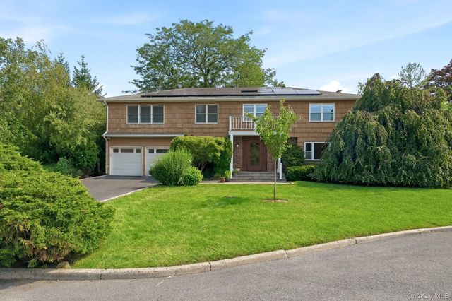 23 Carriage Court, Scarsdale, NY 10583