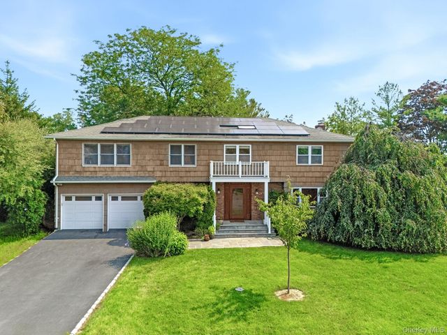 23 Carriage Court, Scarsdale, NY 10583