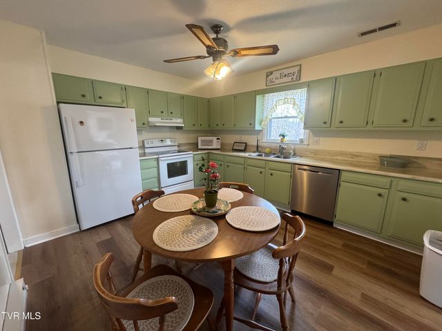 134 Independence Lane, Elizabethton, TN 37643