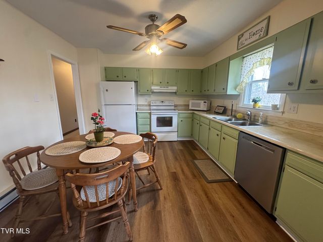 134 Independence Lane, Elizabethton, TN 37643