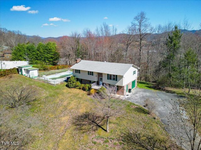 134 Independence Lane, Elizabethton, TN 37643