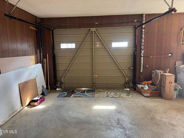 134 Independence Lane, Elizabethton, TN 37643