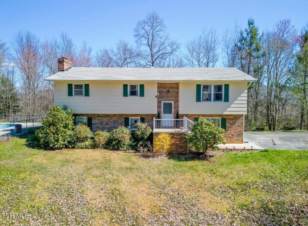 134 Independence Lane, Elizabethton, TN 37643