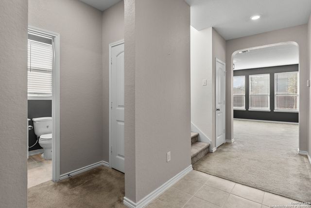 8239 Phantom Fld, San Antonio, TX 78253