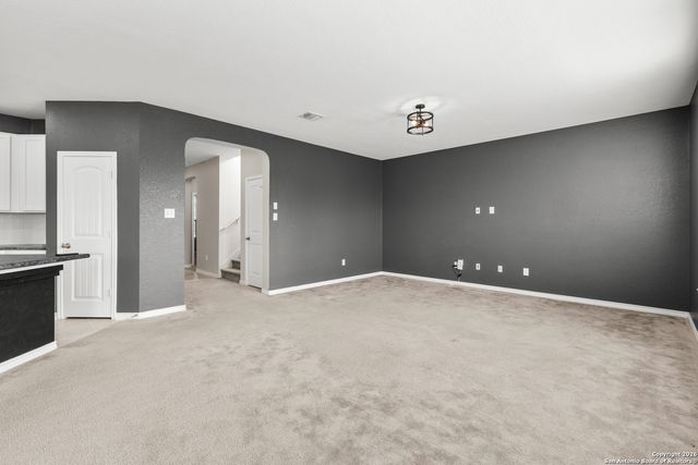 8239 Phantom Fld, San Antonio, TX 78253