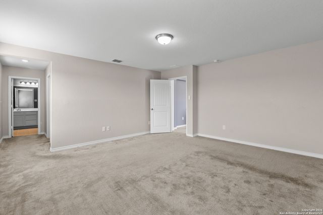 8239 Phantom Fld, San Antonio, TX 78253