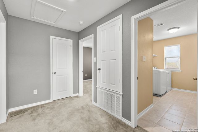 8239 Phantom Fld, San Antonio, TX 78253