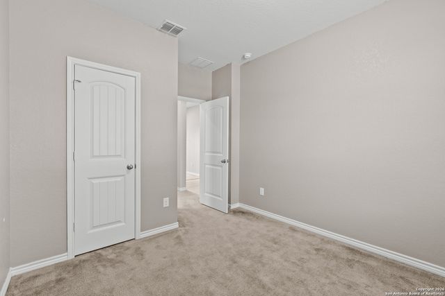 8239 Phantom Fld, San Antonio, TX 78253