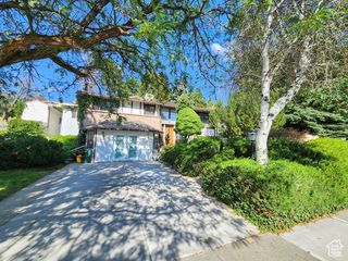 8857 S CAPELLA WAY, Sandy, UT 84093