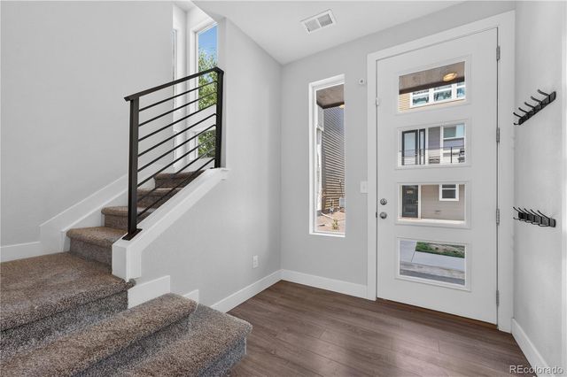 15771 E Broncos Place, Englewood, CO 80112