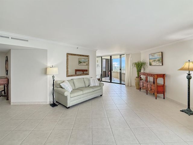 5080 N Ocean Drive 20c, Singer Island, FL 33404