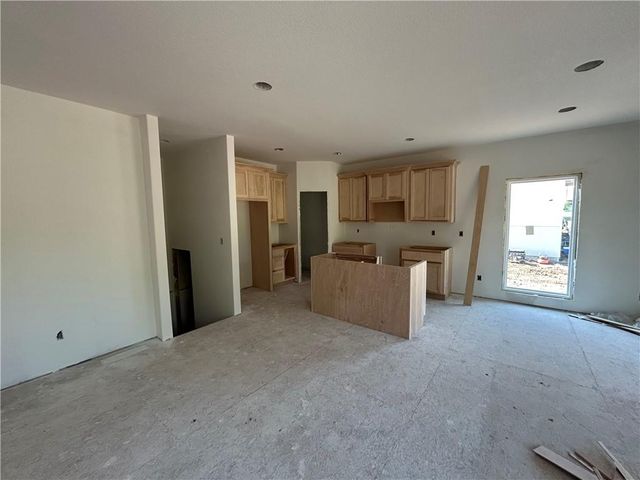 1203 Matthes Lane, Pleasant Hill, MO 64080