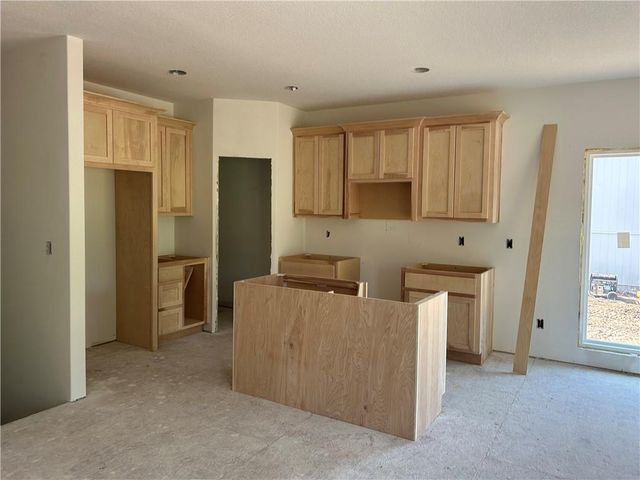 1203 Matthes Lane, Pleasant Hill, MO 64080