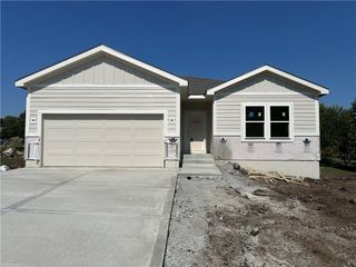 1203 Matthes Lane, Pleasant Hill, MO 64080