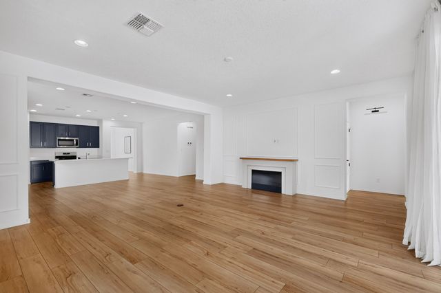 25 Mountaingem Loop, Santa Fe, NM 87508