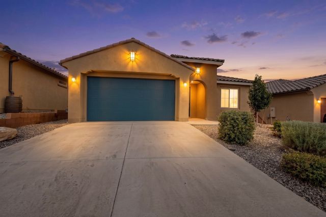 25 Mountaingem Loop, Santa Fe, NM 87508