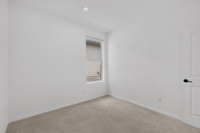 25 Mountaingem Loop, Santa Fe, NM 87508