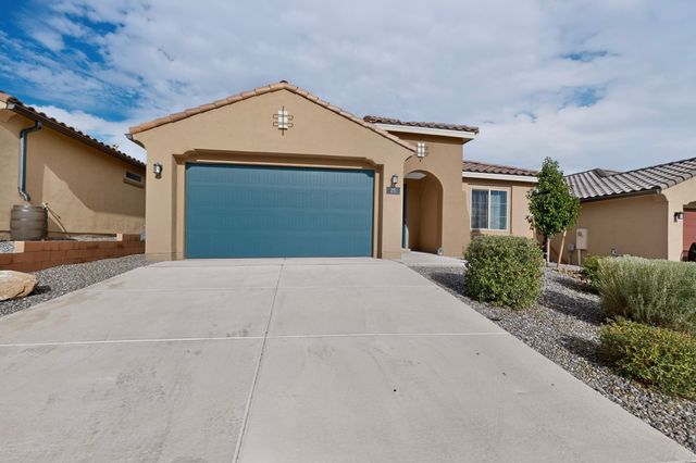 25 Mountaingem Loop, Santa Fe, NM 87508