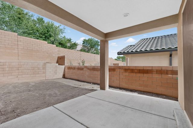 25 Mountaingem Loop, Santa Fe, NM 87508