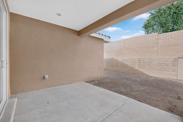 25 Mountaingem Loop, Santa Fe, NM 87508
