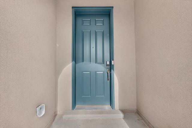 25 Mountaingem Loop, Santa Fe, NM 87508